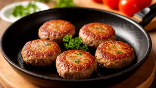 2 ложки в фарш, и котлеты будут сочные и нежные — лайфхак от опытных шеф-поваров