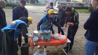 Как в Рязани подкармливают бездомных. Репортаж