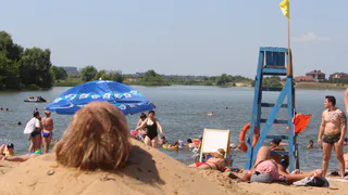 Платный пляж в Дубровичах под Рязанью не выдержал наплыва посетителей