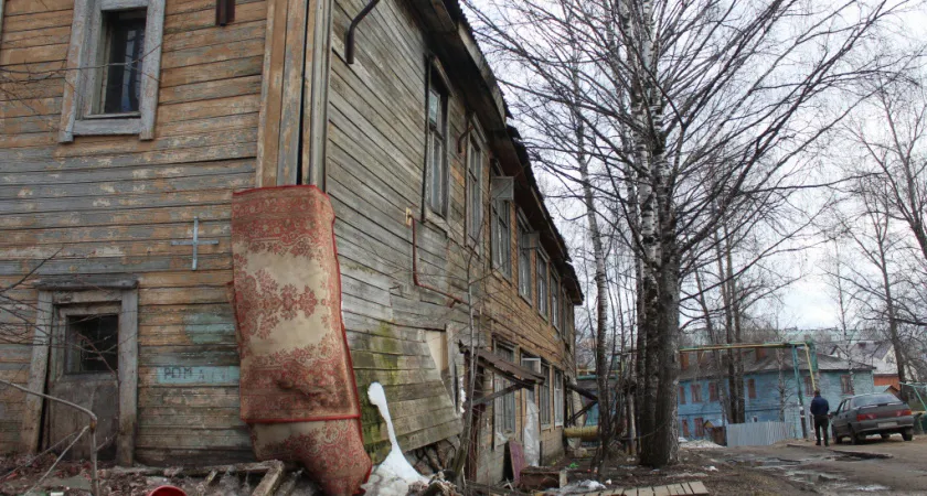 В Сыктывкаре снесут ветхий дом 60-х годов прошлого века
