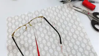 Теперь даже старые затертые и мутные очки будут как новые. Просто возьмите мыло. Не зря китайцы всегда так делают