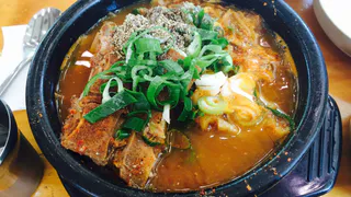 Щи всегда получаются густыми и насыщенными: вот что я кладу вместо обычной капусты и квашеной - мой кулинарный трюк