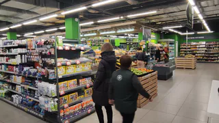 В России в магазинах могут появиться полки с бесплатными продуктами