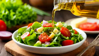 Ученые назвали самое полезное масло: не оливковое, не сливочное - в два раза полезнее кунжутного