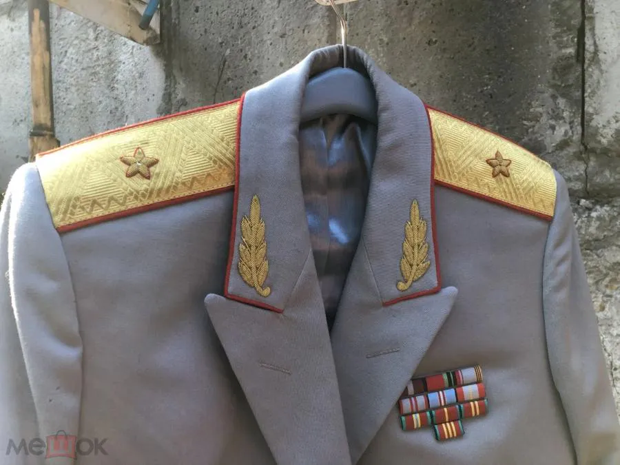 Мошенники обманули советского военачальника на огромную сумму