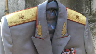 Мошенники обманули советского военачальника на огромную сумму