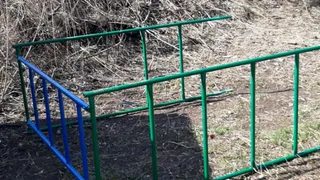 Перелом челюсти и гематомы: в Татарстане на 11-летнюю девочку упал тренажер  «рукоход»