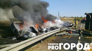 "Вероятно, водитель фуры уснул за рулем": подробности и фото с места смертельного ДТП в Шацком районе