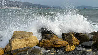 "Грязное море и неприятные люди": честный отзыв российских туристов об отдыхе на курортах Черного моря