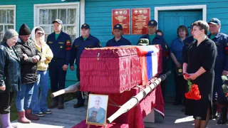 В Коми проводили в последний путь погибшего на спецоперации Сергея Рочева