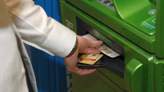 Юрист раскрыла список «неприкосновенных» выплат, защищенных от взыскания приставами