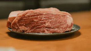 Итальянский вариант сала: простой способ из холодильника или прохладной кладовой