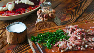 Шуба для селёдки оставит без штанов