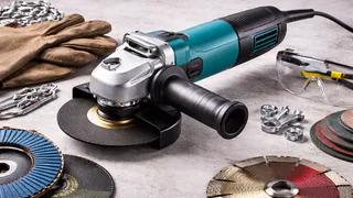 90% ставят диск на болгарку неправильно — старый слесарь показал сторону, которая спасает от трещин