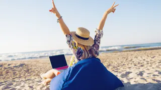 Каждый пятый житель Владимира скучает по работе во время отпуска