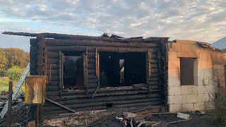 В сгоревшем доме погибли мать и дочь