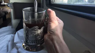 «Купил билет в СВ, вдруг заходит пара из плацкартного вагона с просьбой поменяться»: как лучше всего поступить - честный отзыв путешественника