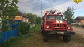 В поселке Суземка пожарные тушили баню