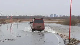 Под Рязанью затопило объездную дорогу