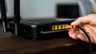 Нужно ли отключать роутер на ночь - запомните раз и навсегда