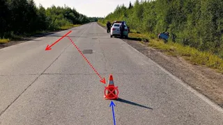 Под Усинском отлетевшее колесо КамАЗа повредило внедорожник