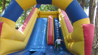 В Сыктывкаре пресекли работу незаконных батутов