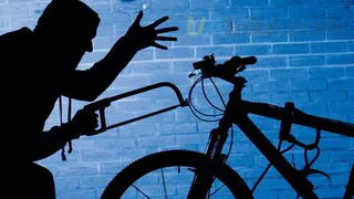 Ворьё не отдыхает: в Нижнекамске за минувшие выходные было совершено 3 кражи велосипедов и одна кража сумки из машины