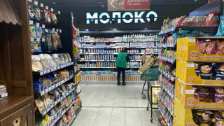 Всегда смотрю на буквы на обороте молочки — именно они выдают настоящий состав: хитрость производителей, о которой мало кто знает