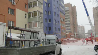 В пострадавшем доме в Осеннем переулке идут строительные работы – фоторепортаж