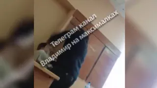 Во Владимире уволят учителя английского языка, избившего семиклассника