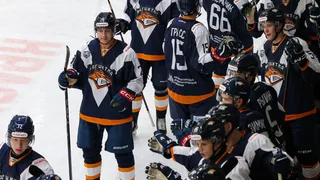 Магнитогорская хоккейная команда "Магнитка" расторгла контракт с защитником Вадимом Гимаевым