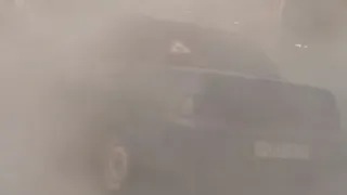 В Рязани на парковке Глобуса чуть не загорелась машина. Видео