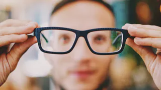 В Рязани провели уникальную операцию на сетчатке глаза