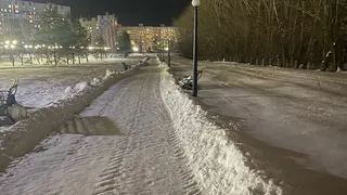 «Так ничего и не сделали? Когда будет свет в парке Нефтехимиков?»