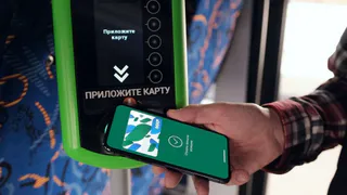 Во Владимире подешевеет проезд в общественном транспорте при оплате телефоном с картой «Мир»