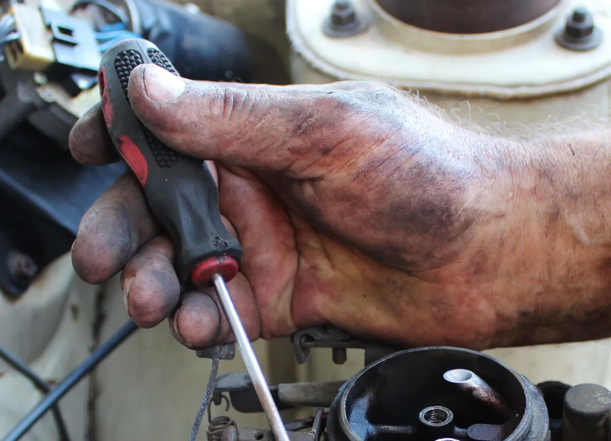 Названы 4 опасные ошибки с ручником, которые вредят вашей машине: их совершают большинство автомобилистов