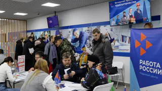 Более 1100 человек посетили вечернюю ярмарку вакансий во Владимирской области