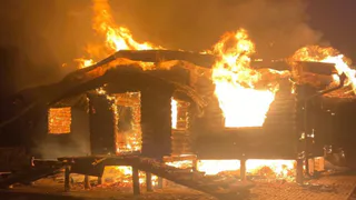 В Александровском районе сгорел дачный дом на площади 90 квадратных метров