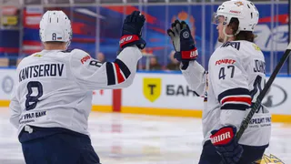Хет-трик Канцерова и сухарь Смолина: "Металлург" разгромил "Ладу" в ярком матче КХЛ