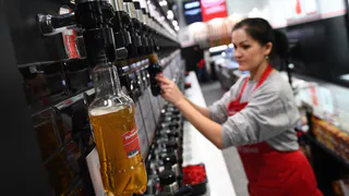 В Коми продавщица заплатит 15 тысяч рублей за две бутылки пива