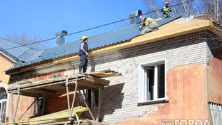 Прокуратура через суд добилась ремонта кровли дома для инвалида в Коми