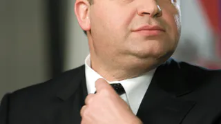 Из-за прилета Сердюкова на приборном заводе убрали хлебную палатку 