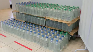 Жители Рязани передали 2000 литров питьевой воды в Херсонскую область