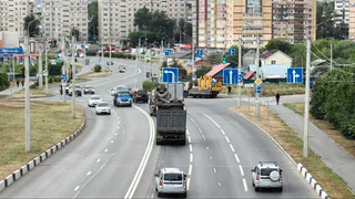 В Чебоксарах улучшили схему движения на одном из перекрестков: число полос увеличили до пяти