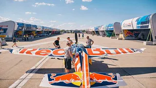 Светлана из Нижнекамка: "Ред Булл" и вправду окрыляет!