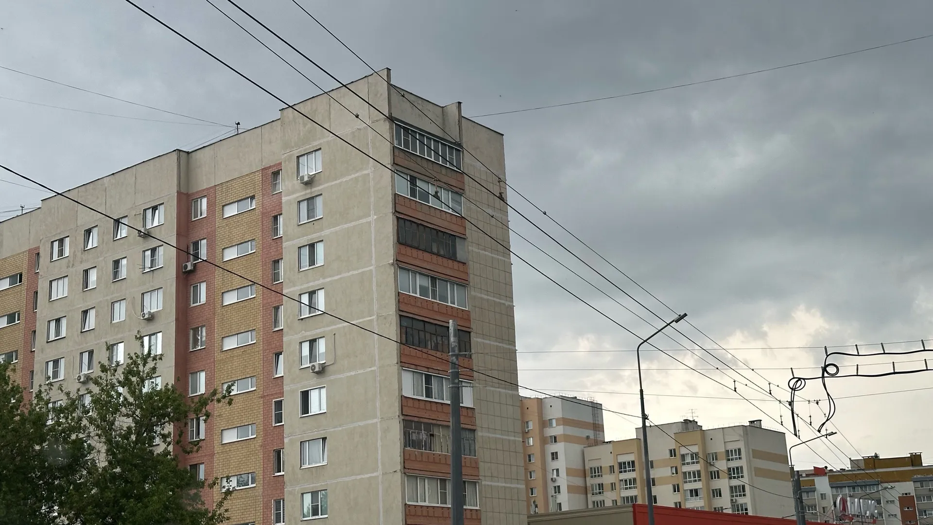 На улице +40, а дома +16: дешевый предмет, который заменит кондиционер — так делают в южных странах