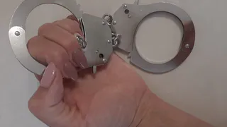 Повезло/не повезло? В Татарстане пьяные сожители нашли аж две банковские карты