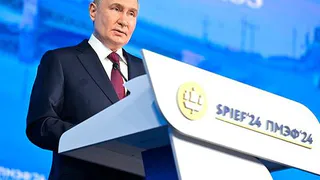 Путин лично пообещал вернуть работающим пенсионерам индексацию выплат