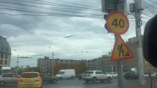 На перекрестке Первомайского проспекта и улицы Типанова не работает светофор