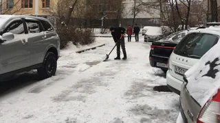 Актуально: куда жаловаться рязанцам на неубранный снег во дворе?